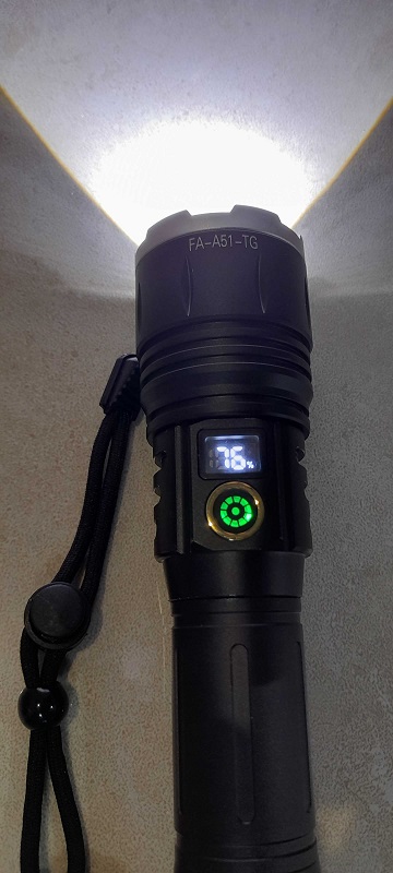 Акумулаторен LED фенер - A51-TG - 251384